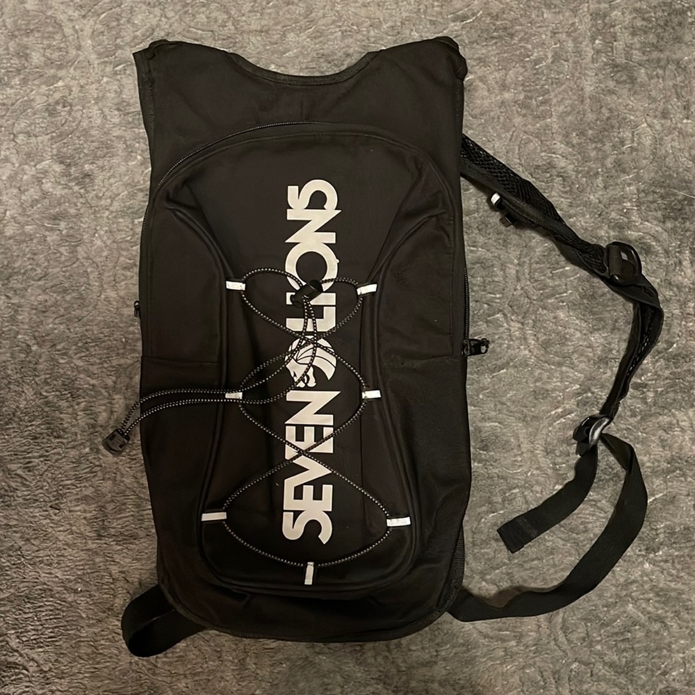 Seven lions hydro pack